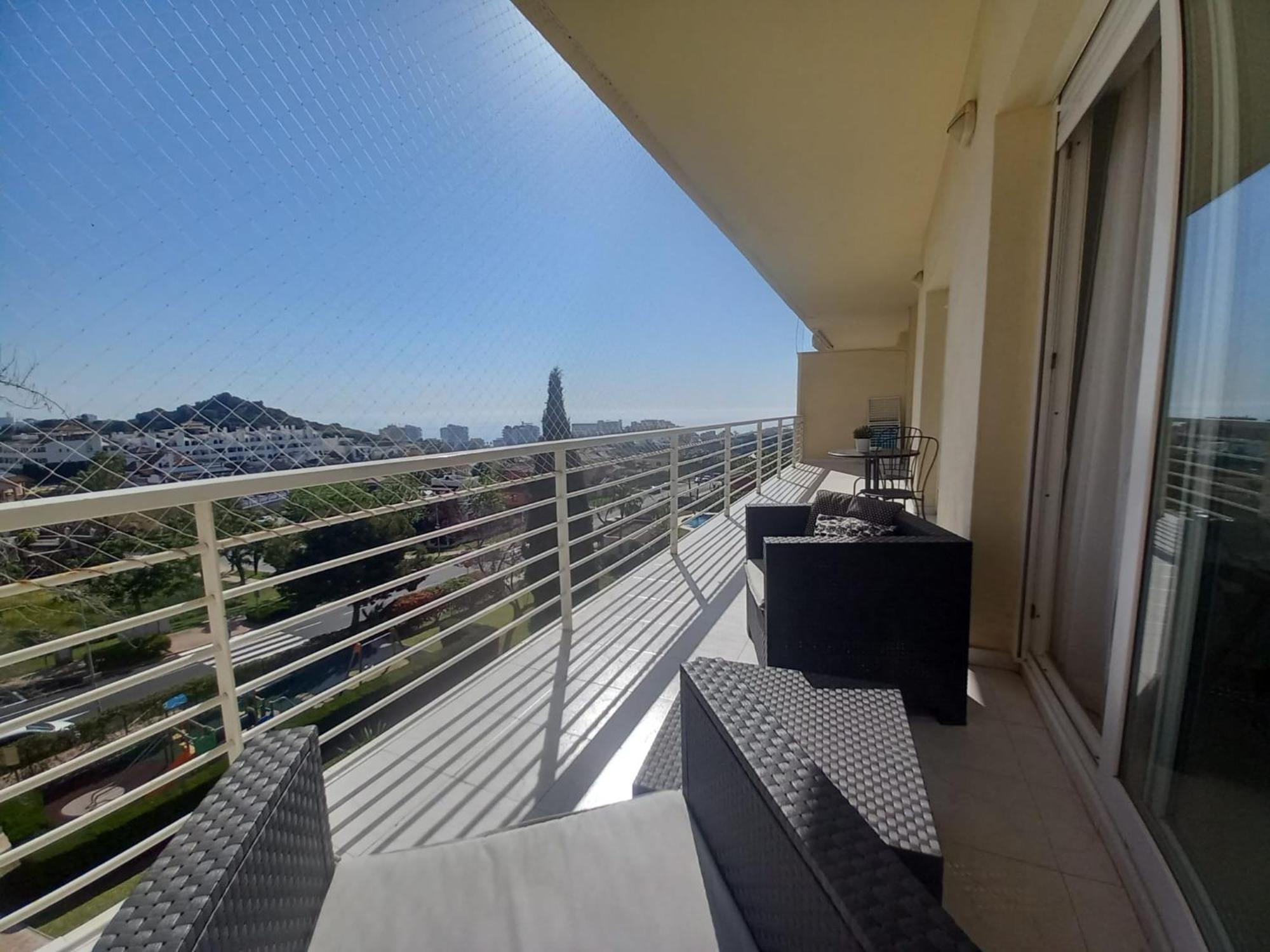 Amplio, Luminoso Y Moderno Apartamento Con Amplia Terraza Y Hermosas Vistas En Exclusiva Urbanizacion Benalmádena Εξωτερικό φωτογραφία